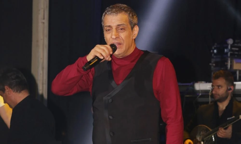 Αδαμαντίδης: Η στιγμή που η σύντροφός του πέφτει θύμα βιαιοπραγίας